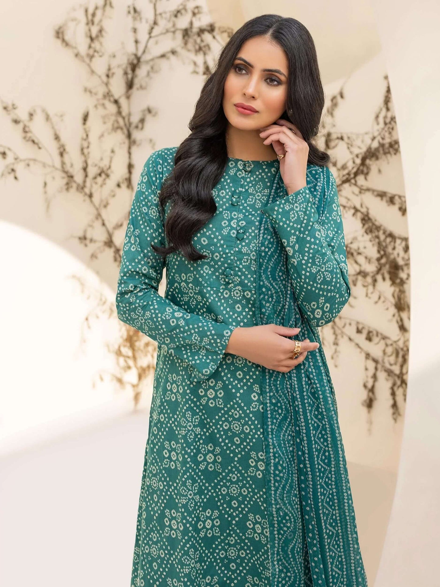 Premium Khaddar Printed 3 Piece Suite