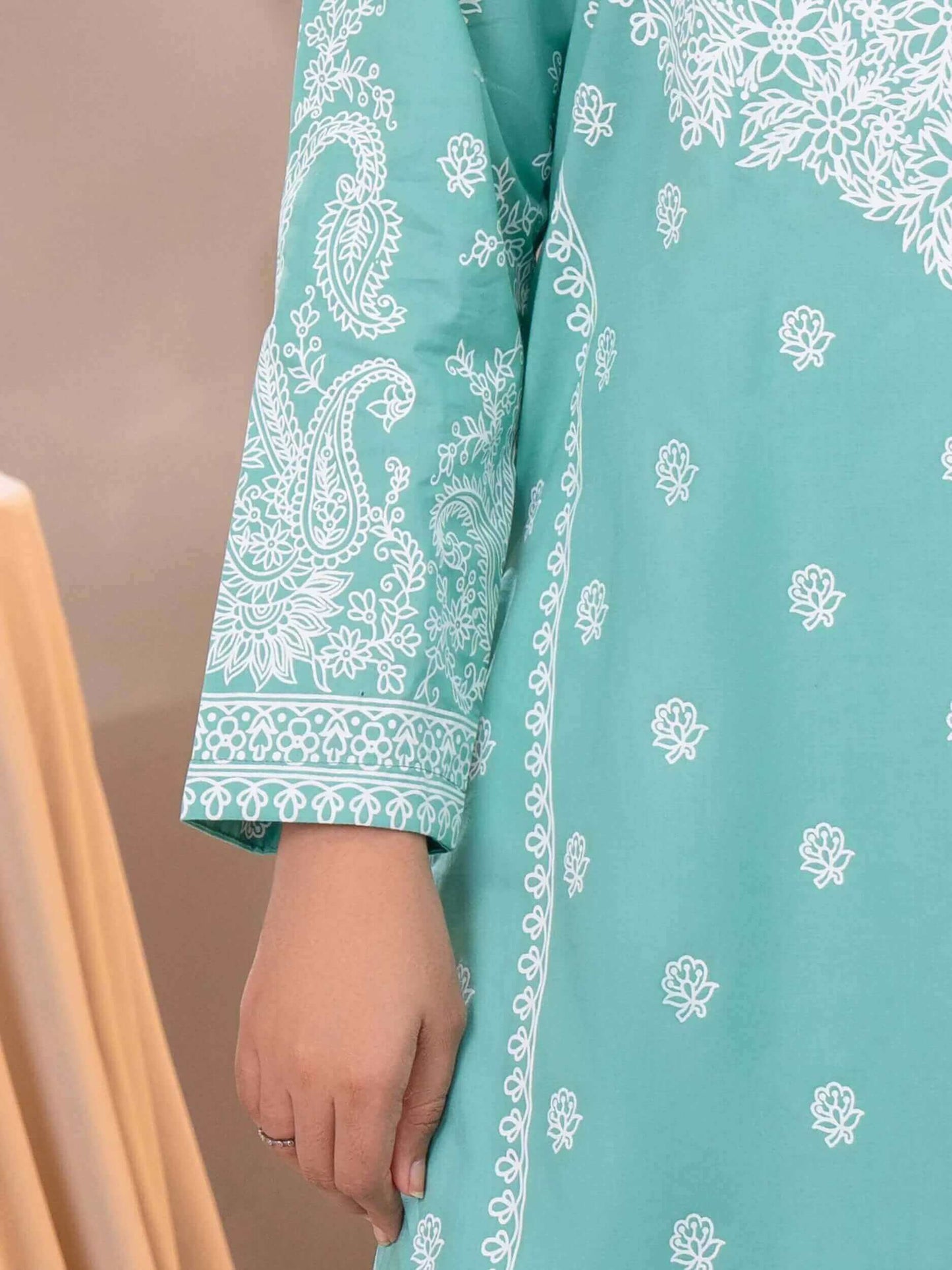 Khaddar Printed 2 Piece  Kurta Set