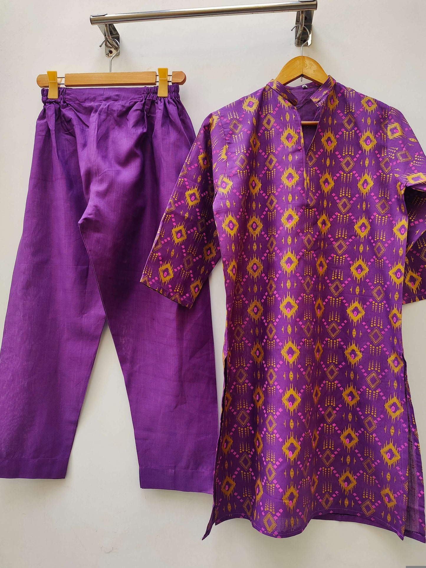 Khaddar 2 Piece Kurta Set ( Pret )